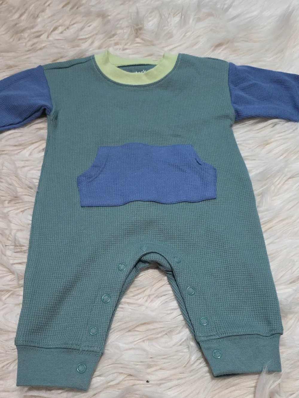 (2)  Carter's Bundle 3 Months